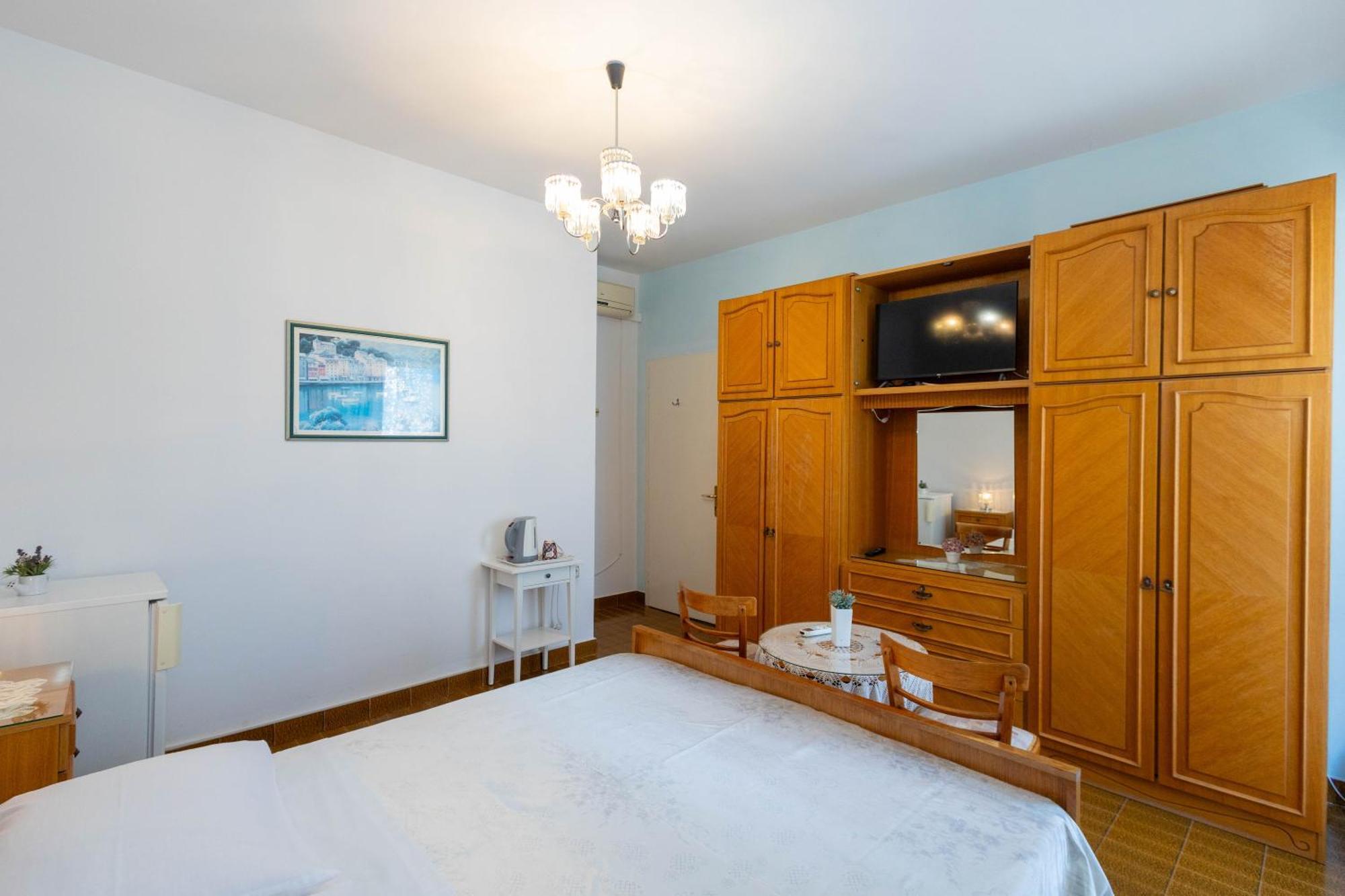 Marin Apartments Подстрана Екстериор снимка